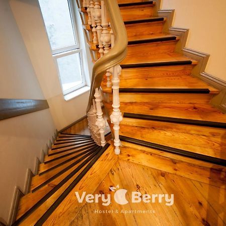 Апартаменты Very Berry - Garbary 27 - Apartament Z Balkonem, Old City, Check In 24H Познань Экстерьер фото