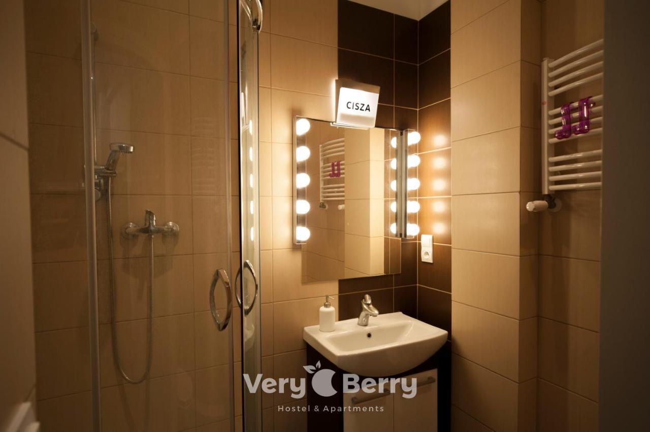 Апартаменты Very Berry - Garbary 27 - Apartament Z Balkonem, Old City, Check In 24H Познань Экстерьер фото