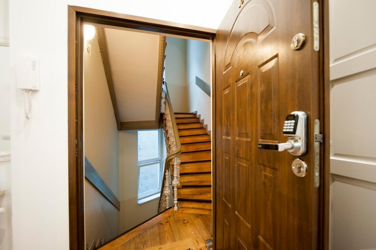 Апартаменты Very Berry - Garbary 27 - Apartament Z Balkonem, Old City, Check In 24H Познань Экстерьер фото