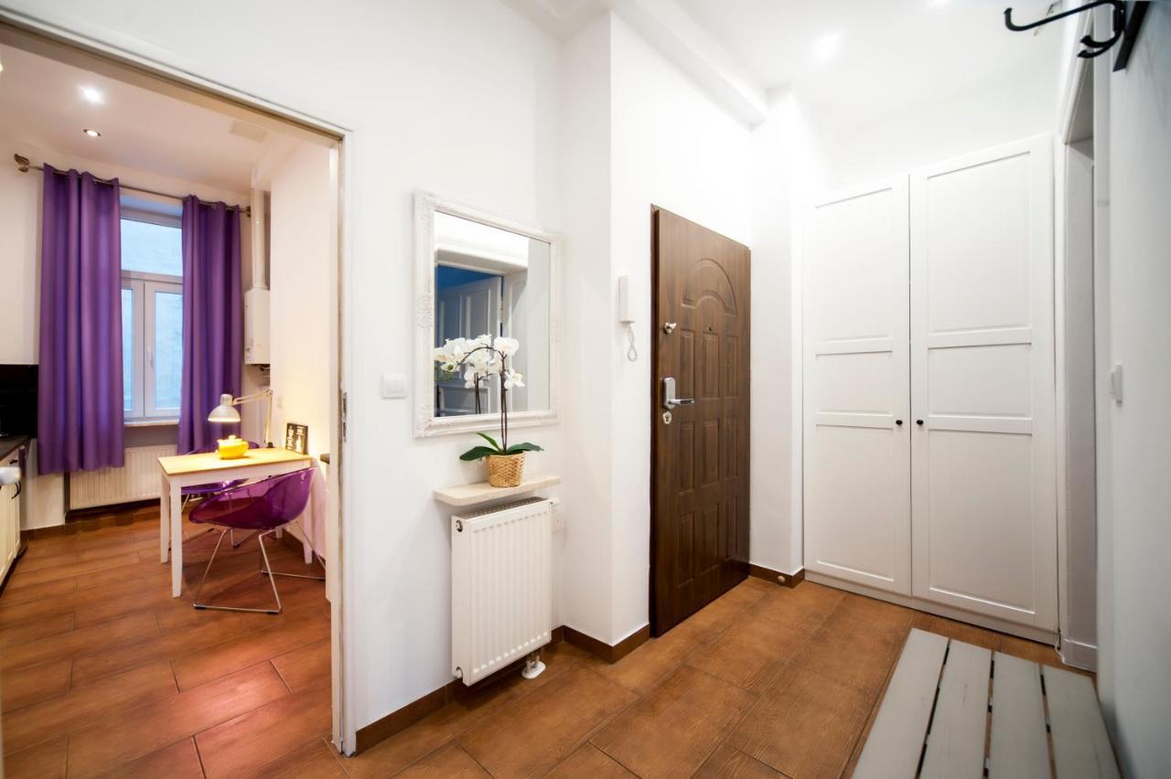 Апартаменты Very Berry - Garbary 27 - Apartament Z Balkonem, Old City, Check In 24H Познань Экстерьер фото